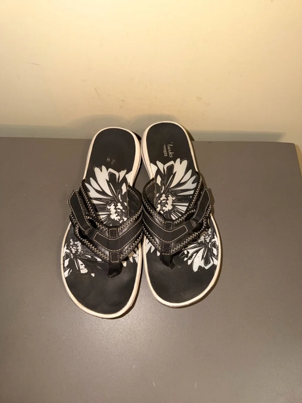 Women’s Clark’s Brinkley Flora Thong Sandals Flip Flops